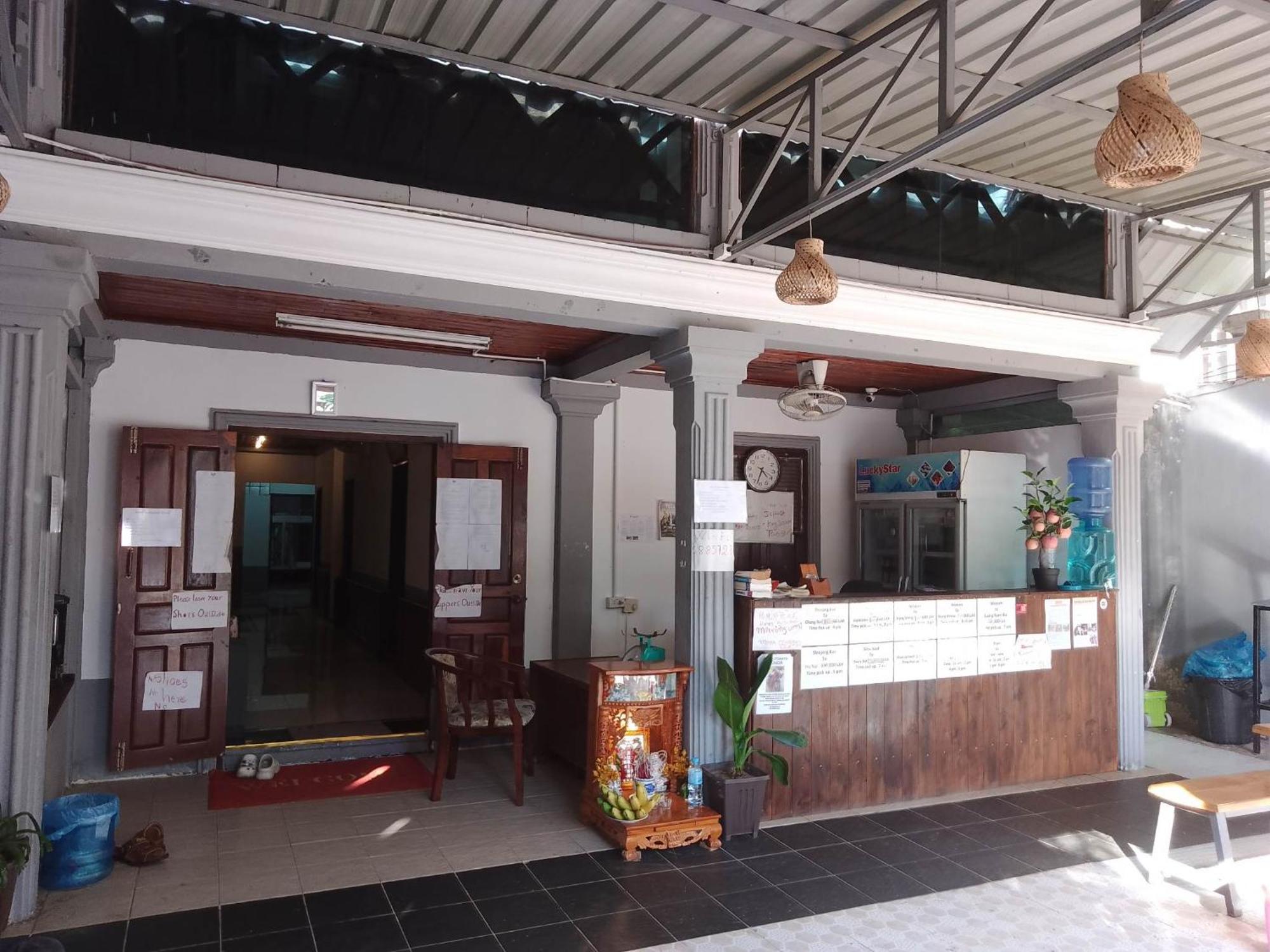 City Backpackers Center Luang Prabang Exterior foto